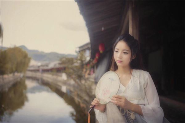 寶寶取名打分:吳半香